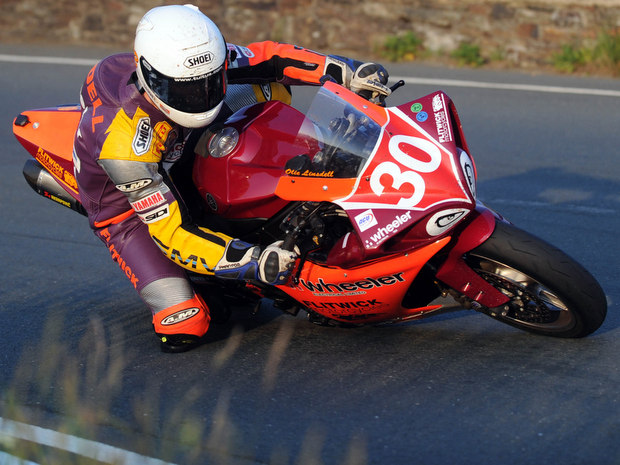 Olie Linsdell during practice for the 2010 Isle of Man TT